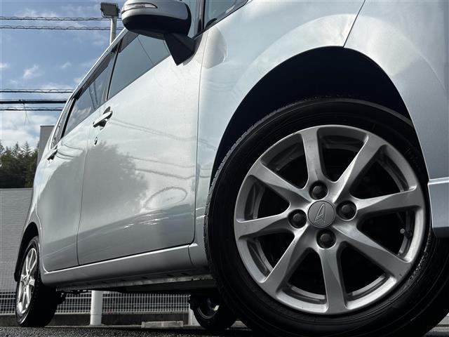 ムーヴ カスタム　Ｘ　純正７インチナビ／ワンセグＴＶ／ＣＤ／ＤＶＤ／アイドリングストップ／電動電格ミラー／ＥＴＣ／純正フロアマット／純正ドアバイザー／プッシュスタート／スマートキー（8枚目）