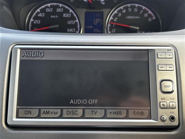 ムーヴ カスタム　Ｘ　純正７インチナビ／ワンセグＴＶ／ＣＤ／ＤＶＤ／アイドリングストップ／電動電格ミラー／ＥＴＣ／純正フロアマット／純正ドアバイザー／プッシュスタート／スマートキー（11枚目）