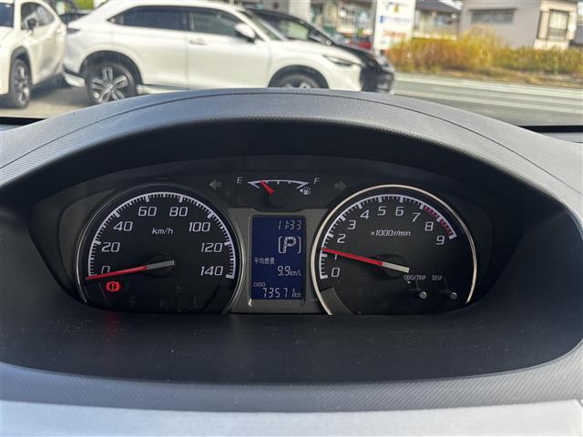 ムーヴ カスタム　Ｘ　純正７インチナビ／ワンセグＴＶ／ＣＤ／ＤＶＤ／アイドリングストップ／電動電格ミラー／ＥＴＣ／純正フロアマット／純正ドアバイザー／プッシュスタート／スマートキー（16枚目）