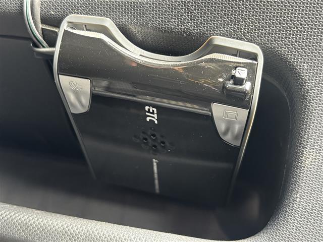 ムーヴ カスタム　Ｘ　純正７インチナビ／ワンセグＴＶ／ＣＤ／ＤＶＤ／アイドリングストップ／電動電格ミラー／ＥＴＣ／純正フロアマット／純正ドアバイザー／プッシュスタート／スマートキー（18枚目）