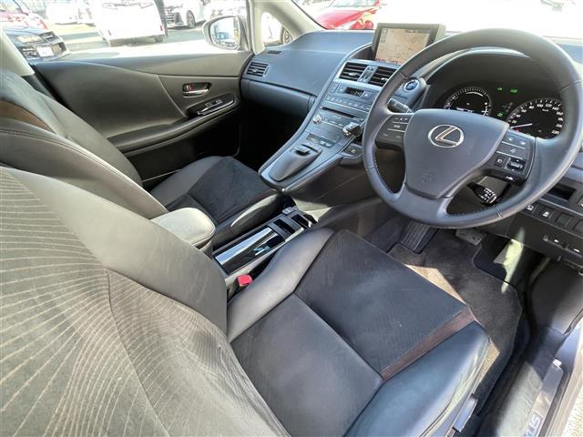 ＨＳ ＨＳ２５０ｈ　ワンオーナー／純正ナビ／フルセグＴＶ／Ｂｌｕｅｔｏｏｔｈ／ＣＤ／ＤＶＤ／バックカメラ／レーダークルーズコントロール／プリクラッシュセーフティー／クリアランスソナー／前席パワーシート／オートＬＥＤライト（15枚目）