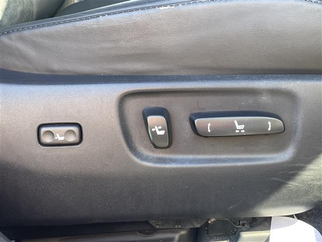 ＨＳ ＨＳ２５０ｈ　ワンオーナー／純正ナビ／フルセグＴＶ／Ｂｌｕｅｔｏｏｔｈ／ＣＤ／ＤＶＤ／バックカメラ／レーダークルーズコントロール／プリクラッシュセーフティー／クリアランスソナー／前席パワーシート／オートＬＥＤライト（29枚目）