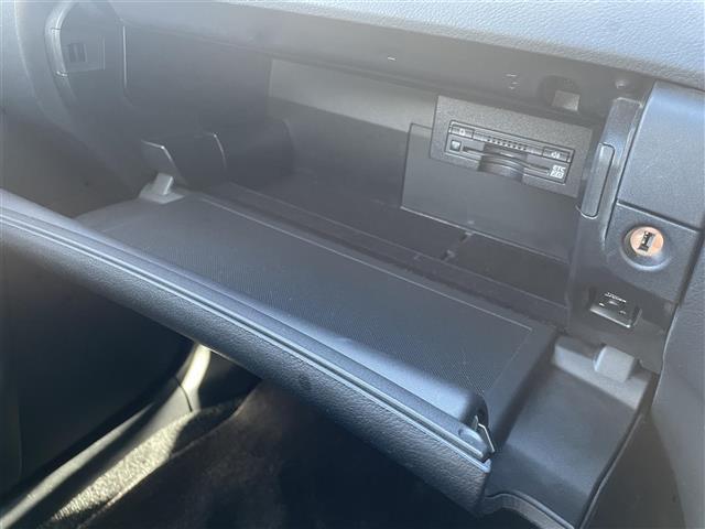 ＨＳ ＨＳ２５０ｈ　ワンオーナー／純正ナビ／フルセグＴＶ／Ｂｌｕｅｔｏｏｔｈ／ＣＤ／ＤＶＤ／バックカメラ／レーダークルーズコントロール／プリクラッシュセーフティー／クリアランスソナー／前席パワーシート／オートＬＥＤライト（32枚目）