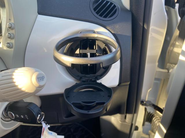 500 1.2 カルト ・クルーズコントロール・純正ディスプレイオーディオ/Bluetooth/USB/carplay・純正ドライブレコーダー・パドルシフト・フロントフォグランプ・リモコンキー・取扱説明書(34枚目)