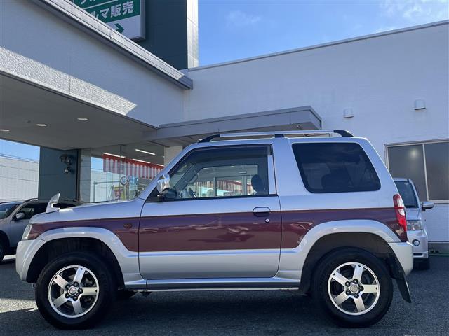 パジェロミニ エクシード SDナビ/ワンセグテレビ/CD/DVD/ETC/純正15インチアルミホイール/背面タイヤ/ルーフレール/ターボ/4WD/フロアマット/フォグライト/ドアバイザー/キーレス/スペアキー/フルフラット(6枚目)