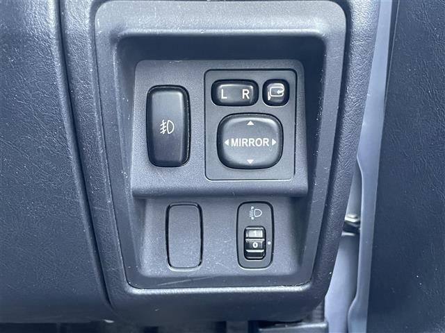 パジェロミニ エクシード SDナビ/ワンセグテレビ/CD/DVD/ETC/純正15インチアルミホイール/背面タイヤ/ルーフレール/ターボ/4WD/フロアマット/フォグライト/ドアバイザー/キーレス/スペアキー/フルフラット(18枚目)