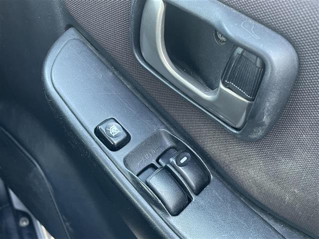 パジェロミニ エクシード SDナビ/ワンセグテレビ/CD/DVD/ETC/純正15インチアルミホイール/背面タイヤ/ルーフレール/ターボ/4WD/フロアマット/フォグライト/ドアバイザー/キーレス/スペアキー/フルフラット(25枚目)