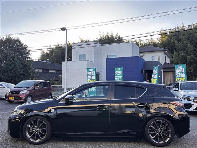 CT CT200h Fスポーツ 純正ナビ/フルセグTV/CD/DVD/バックカメラ/クルーズコントロール/コーナーセンサー/パドルシフト/シートヒーター/純正17インチAW/ビルトインETC/オートライト/電動格納ミラー(6枚目)