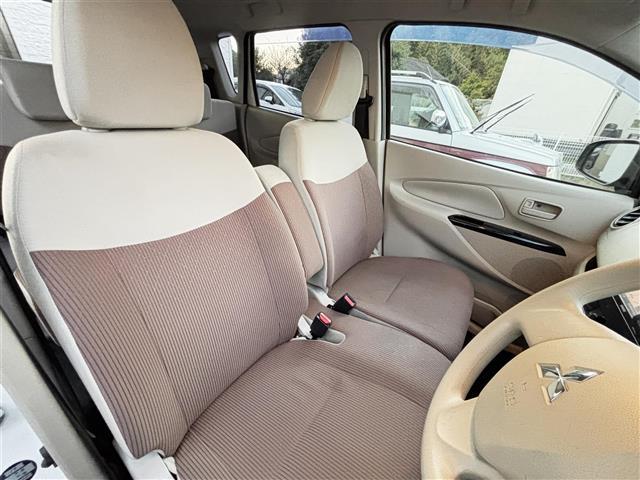 eKワゴン E e-アシスト 社外メモリーナビ/フルセグテレビ/Bluetooth/CD/DVD/シートヒーター横滑り防止/衝突軽減ブレーキ/フルフラットシート/ベンチシート/フロアマット/ドアバイザー/キーレス(13枚目)