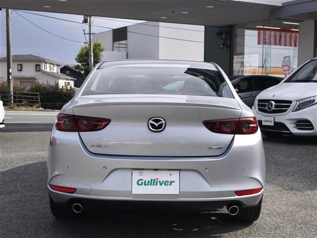 ＭＡＺＤＡ３セダン ２０Ｓプロアクティブ　ワンオーナー／純正ナビ／３６０°ビューモニター／クルーズコントロール／ステアリングスイッチ／パーキングセンサー／電子パーキング／フルセグＴＶ／Ｂｌｕｅｔｏｏｔｈ／ＵＳＢ／ＨＤＭＩ／ＣＤ／ＤＶＤ（5枚目）