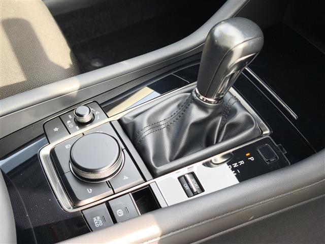 ＭＡＺＤＡ３セダン ２０Ｓプロアクティブ　ワンオーナー／純正ナビ／３６０°ビューモニター／クルーズコントロール／ステアリングスイッチ／パーキングセンサー／電子パーキング／フルセグＴＶ／Ｂｌｕｅｔｏｏｔｈ／ＵＳＢ／ＨＤＭＩ／ＣＤ／ＤＶＤ（20枚目）