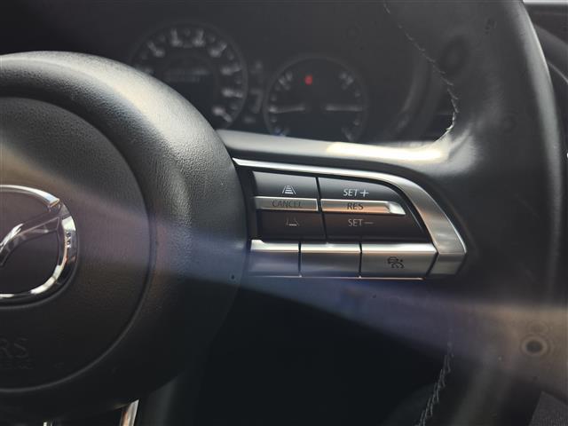 ＭＡＺＤＡ３セダン ２０Ｓプロアクティブ　ワンオーナー／純正ナビ／３６０°ビューモニター／クルーズコントロール／ステアリングスイッチ／パーキングセンサー／電子パーキング／フルセグＴＶ／Ｂｌｕｅｔｏｏｔｈ／ＵＳＢ／ＨＤＭＩ／ＣＤ／ＤＶＤ（27枚目）