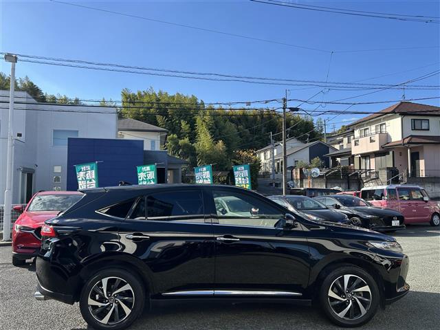 ハリアー プレミアム ワンオーナー/パノラマムーンルーフ/純正9インチナビ/バックカメラ/レーダークルコン/プリクラッシュセーフティー/LDA/ハーフレザーシート/純正18インチAW/フルセグTV/BT/CD/DVD(5枚目)