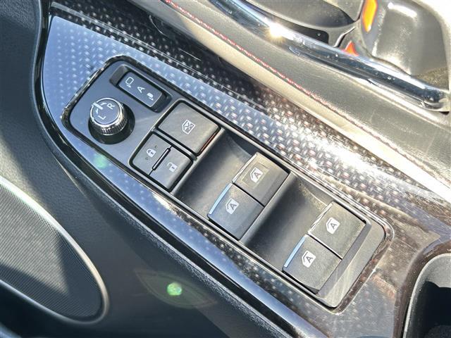 ハリアー プレミアム ワンオーナー/パノラマムーンルーフ/純正9インチナビ/バックカメラ/レーダークルコン/プリクラッシュセーフティー/LDA/ハーフレザーシート/純正18インチAW/フルセグTV/BT/CD/DVD(32枚目)