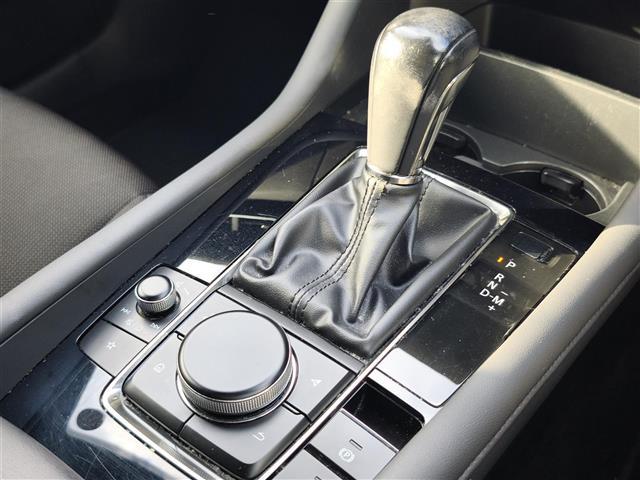 ＭＡＺＤＡ３ファストバック ＸＤプロアクティブ　ツーリングセレクション　純ナビ／Ｂカメラ／レーダークルコン／スマートブレーキサポート／ドライバーアテンションアラート／車線逸脱警報システム／ディスタンス＆スピードアラート／レーンキープ／ＢＳＭ／ＲＳＡ／シートヒーター／ＥＴＣ（20枚目）