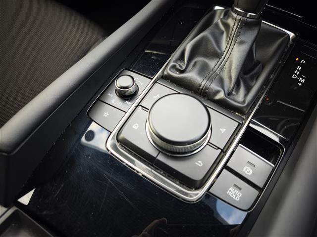 ＭＡＺＤＡ３ファストバック ＸＤプロアクティブ　ツーリングセレクション　純ナビ／Ｂカメラ／レーダークルコン／スマートブレーキサポート／ドライバーアテンションアラート／車線逸脱警報システム／ディスタンス＆スピードアラート／レーンキープ／ＢＳＭ／ＲＳＡ／シートヒーター／ＥＴＣ（23枚目）