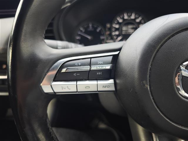 ＭＡＺＤＡ３ファストバック ＸＤプロアクティブ　ツーリングセレクション　純ナビ／Ｂカメラ／レーダークルコン／スマートブレーキサポート／ドライバーアテンションアラート／車線逸脱警報システム／ディスタンス＆スピードアラート／レーンキープ／ＢＳＭ／ＲＳＡ／シートヒーター／ＥＴＣ（24枚目）