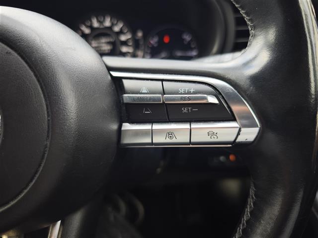 ＭＡＺＤＡ３ファストバック ＸＤプロアクティブ　ツーリングセレクション　純ナビ／Ｂカメラ／レーダークルコン／スマートブレーキサポート／ドライバーアテンションアラート／車線逸脱警報システム／ディスタンス＆スピードアラート／レーンキープ／ＢＳＭ／ＲＳＡ／シートヒーター／ＥＴＣ（25枚目）