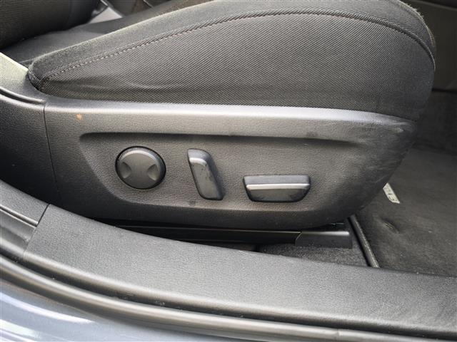 ＭＡＺＤＡ３ファストバック ＸＤプロアクティブ　ツーリングセレクション　純ナビ／Ｂカメラ／レーダークルコン／スマートブレーキサポート／ドライバーアテンションアラート／車線逸脱警報システム／ディスタンス＆スピードアラート／レーンキープ／ＢＳＭ／ＲＳＡ／シートヒーター／ＥＴＣ（31枚目）