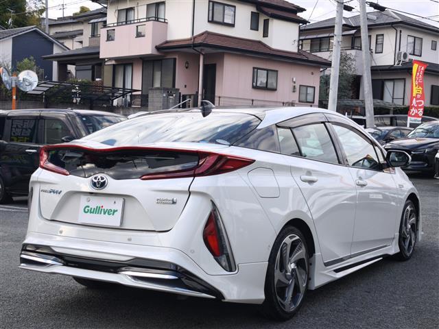 プリウスPHV Aプレミアムナビパッケージ モデリスタエアロ/モデリスタ18インチAW/充電プラグ車載/置くだけ充電/11.6インチT-Connectナビゲーションシステム/パノラミックビューモニター/LDA/BSM/HUD/ETC/ドラレコ(3枚目)