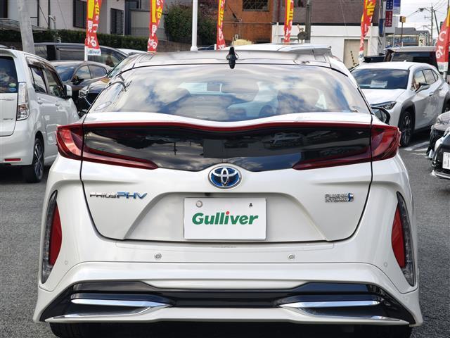 プリウスPHV Aプレミアムナビパッケージ モデリスタエアロ/モデリスタ18インチAW/充電プラグ車載/置くだけ充電/11.6インチT-Connectナビゲーションシステム/パノラミックビューモニター/LDA/BSM/HUD/ETC/ドラレコ(5枚目)