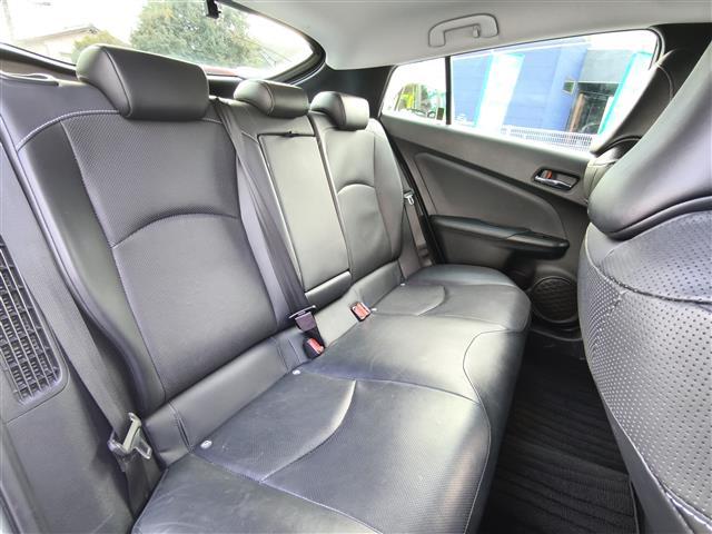 プリウスPHV Aプレミアムナビパッケージ モデリスタエアロ/モデリスタ18インチAW/充電プラグ車載/置くだけ充電/11.6インチT-Connectナビゲーションシステム/パノラミックビューモニター/LDA/BSM/HUD/ETC/ドラレコ(16枚目)