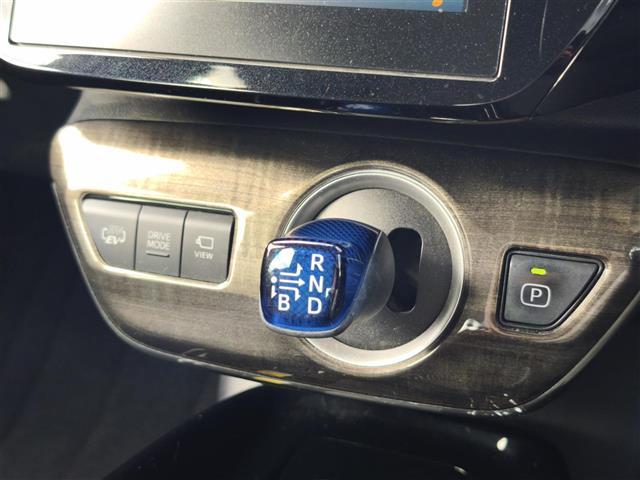 プリウスPHV Aプレミアムナビパッケージ モデリスタエアロ/モデリスタ18インチAW/充電プラグ車載/置くだけ充電/11.6インチT-Connectナビゲーションシステム/パノラミックビューモニター/LDA/BSM/HUD/ETC/ドラレコ(23枚目)