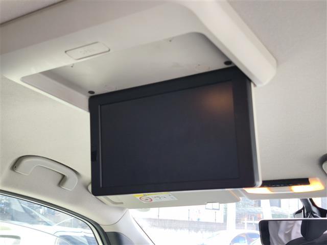 セレナ ハイウェイスター ワンオーナー/純正ナビ/後席モニター/両側パワースライドドア/オートパーキング/ビークルダイナミクスコントロール/デュアルエアコン/純正15インチアルミホイール/ドライブレコーダー/LEDライト(11枚目)