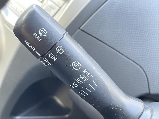 ヴィッツ F オーディオ/ETC/ドアバイザー/ウインカーミラー/コーナーポール/純正フロアマット/リモコンキー(19枚目)