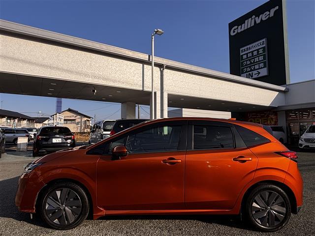 ノート X 純正ナビ/バックカメラ/エマージェンシブレーキ/車線逸脱警報/駐車支援/コーナーセンサー/オートハイビーム/オートLEDライト/フォグライト/純正ドライブレコーダー/ETC/フルセグTV(6枚目)