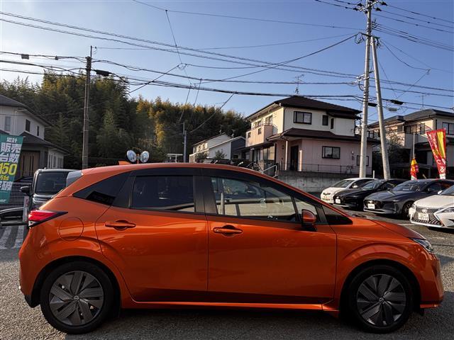 ノート X 純正ナビ/バックカメラ/エマージェンシブレーキ/車線逸脱警報/駐車支援/コーナーセンサー/オートハイビーム/オートLEDライト/フォグライト/純正ドライブレコーダー/ETC/フルセグTV(7枚目)