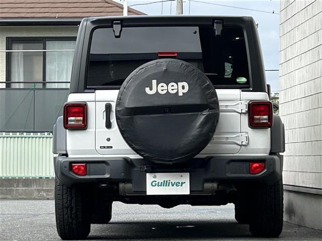 ジープ・ラングラーアンリミテッド スポーツ　禁煙　２０００ｃｃ　ターボ　ＤＵＮＬＯＰ／ＡＴタイヤ／２０２３年製　アップルカープレイ　Ｂｌｕｅｔｏｏｔｈ　パートタイム４ＷＤ　スマートキー　クルコン　フロント／サイド／バックカメラ　ＦＲドラレコ（7枚目）