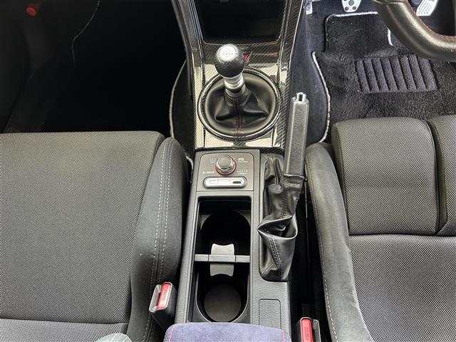 ＷＲＸ ＳＴＩ ＳＴＩ　ワンオーナー　禁煙　６ＭＴ　ＳＴｉエアロキット　スタイリッシュＰＫＧ　ＲＡＹＳ鍛造１８インチ　ＨＫＳマフラー　オーリンズ車高調　ＲＥＣＡＲＯシート　リアウイング　ＯＰナビＴＶ　１年毎ディーラー記録簿（17枚目）