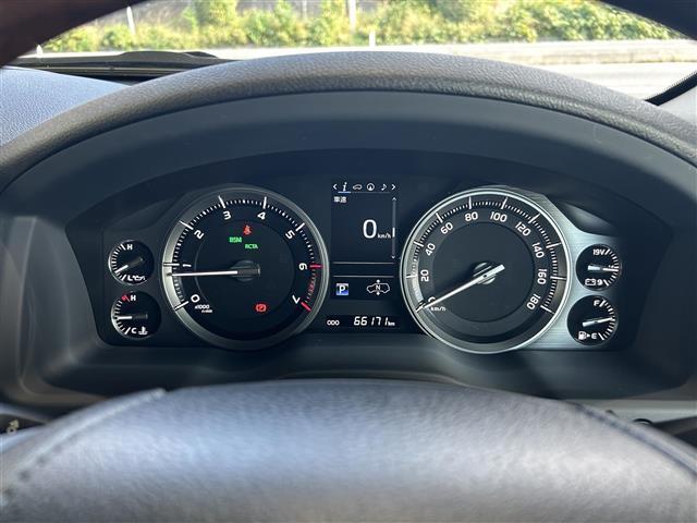 ランドクルーザー ZX ワンオーナー 禁煙 後期 メーカーナビ マルチテレインモニター OPパワーバックドア OPルーフレール BSM レザー シートヒーター/クーラー 追従クルコン 衝突軽減 レーンキープ LEDライト(14枚目)