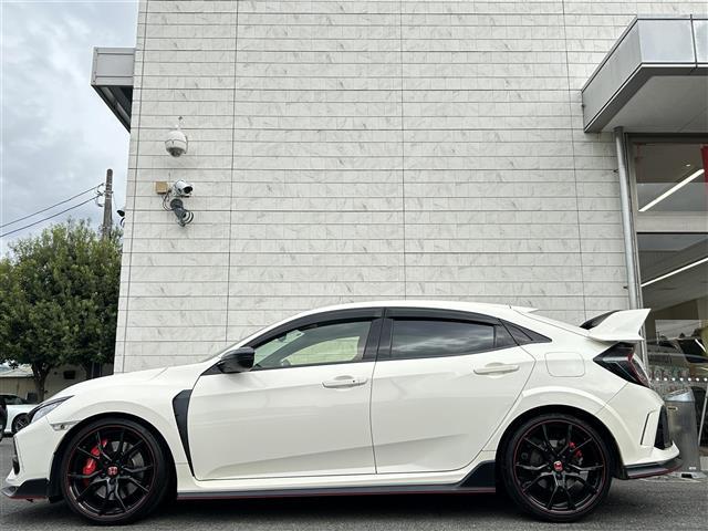 シビック タイプR ワンオーナー 禁煙車 ターボ クリフォードセキュリティ ナビTV バックカメラ Fドラレコ ETC 無限シフトノブ 純正20インチアルミ 専用brembo 専用スポーツシート LEDヘッドライト(5枚目)