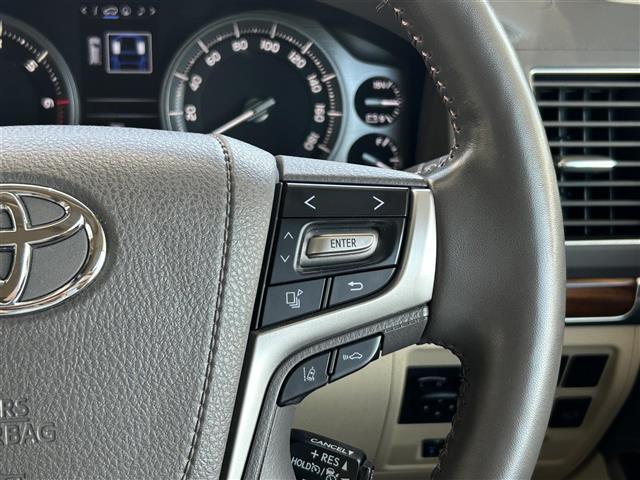 ランドクルーザー ＡＸ　Ｇセレクション　後期・禁煙・メーカーナビ・パノラミックビュー・ベージュレザー・シートヒーター・ステアリングヒーター・ウッドコンビステア・衝突軽減・追従クルコン・クロールコントロール・センターデフロック・ＬＥＤライト（19枚目）