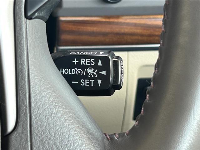 ランドクルーザー ＡＸ　Ｇセレクション　後期・禁煙・メーカーナビ・パノラミックビュー・ベージュレザー・シートヒーター・ステアリングヒーター・ウッドコンビステア・衝突軽減・追従クルコン・クロールコントロール・センターデフロック・ＬＥＤライト（20枚目）