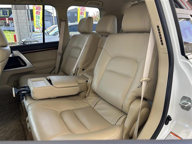 ランドクルーザー ＡＸ　Ｇセレクション　後期・禁煙・メーカーナビ・パノラミックビュー・ベージュレザー・シートヒーター・ステアリングヒーター・ウッドコンビステア・衝突軽減・追従クルコン・クロールコントロール・センターデフロック・ＬＥＤライト（32枚目）