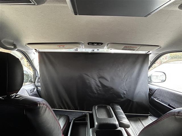 ハイエースワゴン GL 禁煙 4WD ベッドキット フローリングフロア ZERO break16インチ グッドイヤータイヤ ナビTV 後席モニター 電動スライド 黒木目インテリア コンビステア クリフォードセキュリティ(15枚目)