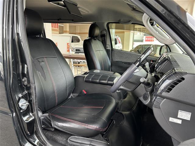 ハイエースワゴン GL 禁煙 4WD ベッドキット フローリングフロア ZERO break16インチ グッドイヤータイヤ ナビTV 後席モニター 電動スライド 黒木目インテリア コンビステア クリフォードセキュリティ(26枚目)