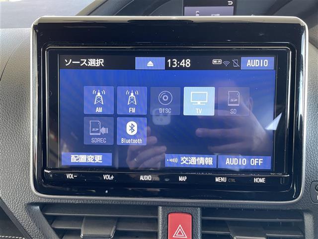 ヴォクシー ＺＳ　ＧＲスポーツ　ワンオーナー　禁煙　９型ナビＴＶ　プリクラッシュセーフティ　レーンキープ　両側電動ドア　バックドアイージークローズ　専用１８インチアルミ　ＬＥＤライト　オートハイビーム　専用ハーフレザーシート（10枚目）