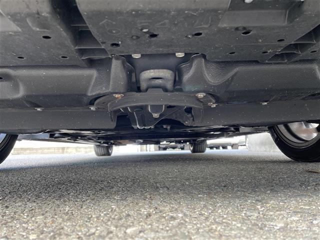 ヴォクシー ＺＳ　ＧＲスポーツ　ワンオーナー　禁煙　９型ナビＴＶ　プリクラッシュセーフティ　レーンキープ　両側電動ドア　バックドアイージークローズ　専用１８インチアルミ　ＬＥＤライト　オートハイビーム　専用ハーフレザーシート（41枚目）