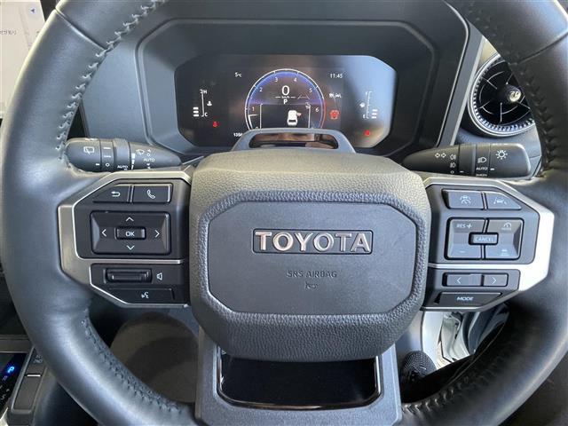 ランドクルーザー250 VX ワンオーナー 禁煙 OP丸目LEDライト ZX20インチアルミ サンルーフ 黒レザー シートヒーター/クーラー パワーバックドア パノラミックビューモニター デジタルミラー 衝突軽減 追従クルコン(10枚目)