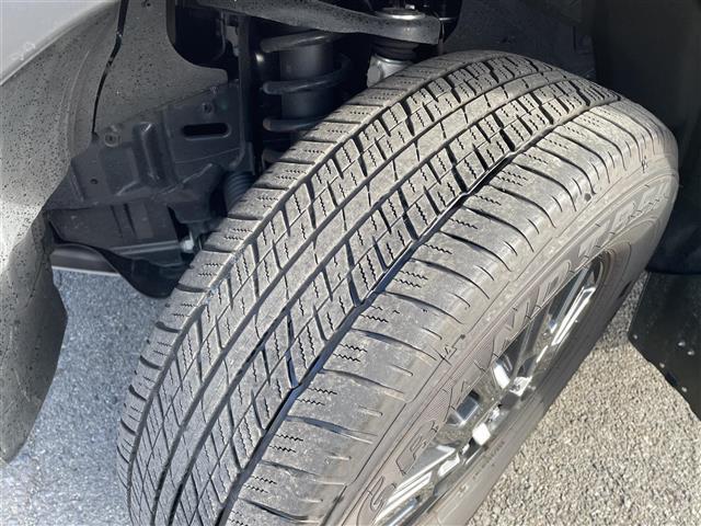 ランドクルーザー２５０ ＶＸ　禁煙　ＯＰ丸目ＬＥＤライト　モデリスタＰＫＧ　サンルーフ　黒レザー　パノラミックビューモニター　デジタルインナーミラー　パワーバックドア　ルーフレール　追従クルコン　衝突軽減　ブラインドスポット（32枚目）