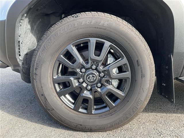 ランドクルーザー２５０ ＶＸ　禁煙　ＯＰ丸目ＬＥＤライト　モデリスタＰＫＧ　サンルーフ　黒レザー　パノラミックビューモニター　デジタルインナーミラー　パワーバックドア　ルーフレール　追従クルコン　衝突軽減　ブラインドスポット（35枚目）