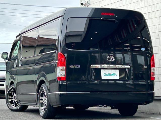 ハイエースワゴン ＧＬ　１オナ　禁煙　４ＷＤ　ベッドキット　フローリングフロア　ＺＥＲＯ　ｂｒｅａｋ１６インチ　グッドイヤータイヤ　ナビ　後席モニター　電動スライド　黒木目インテリア　コンビステア　クリフォードセキュリティ（8枚目）