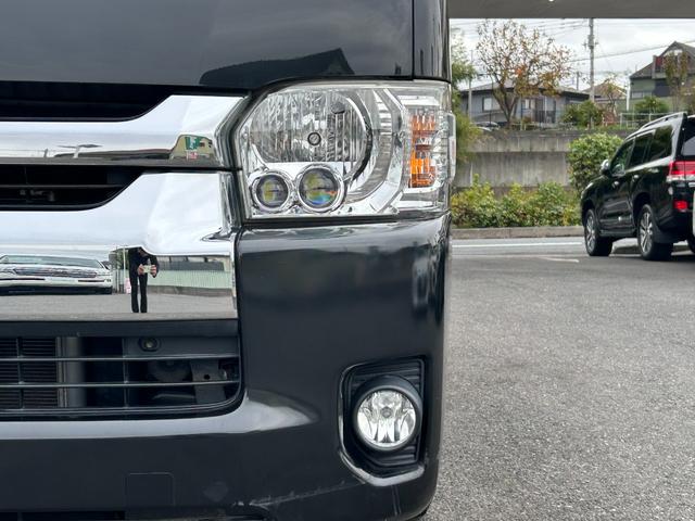 ハイエースワゴン ＧＬ　１オナ　禁煙　４ＷＤ　ベッドキット　フローリングフロア　ＺＥＲＯ　ｂｒｅａｋ１６インチ　グッドイヤータイヤ　ナビ　後席モニター　電動スライド　黒木目インテリア　コンビステア　クリフォードセキュリティ（14枚目）