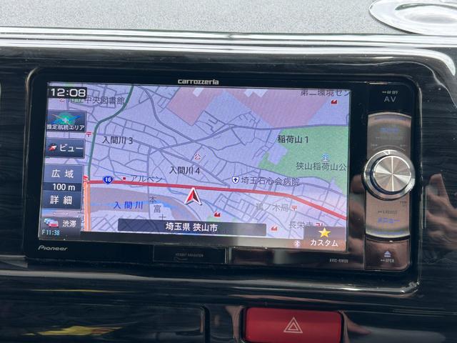 ハイエースワゴン ＧＬ　１オナ　禁煙　４ＷＤ　ベッドキット　フローリングフロア　ＺＥＲＯ　ｂｒｅａｋ１６インチ　グッドイヤータイヤ　ナビ　後席モニター　電動スライド　黒木目インテリア　コンビステア　クリフォードセキュリティ（17枚目）