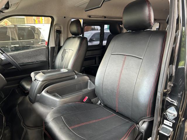 ハイエースワゴン ＧＬ　１オナ　禁煙　４ＷＤ　ベッドキット　フローリングフロア　ＺＥＲＯ　ｂｒｅａｋ１６インチ　グッドイヤータイヤ　ナビ　後席モニター　電動スライド　黒木目インテリア　コンビステア　クリフォードセキュリティ（34枚目）
