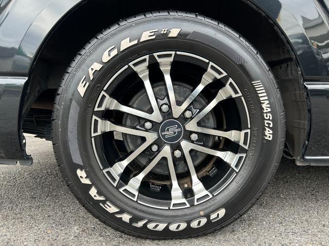 ハイエースワゴン ＧＬ　１オナ　禁煙　４ＷＤ　ベッドキット　フローリングフロア　ＺＥＲＯ　ｂｒｅａｋ１６インチ　グッドイヤータイヤ　ナビ　後席モニター　電動スライド　黒木目インテリア　コンビステア　クリフォードセキュリティ（44枚目）